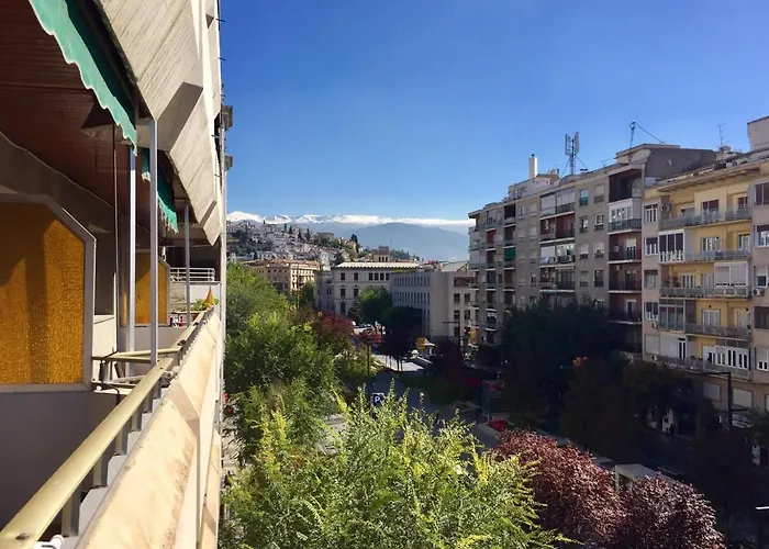 Piso nuevo con encanto centro Granada